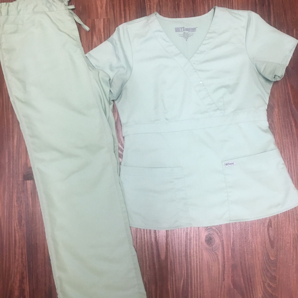 Grey’s Anatomy scrub set